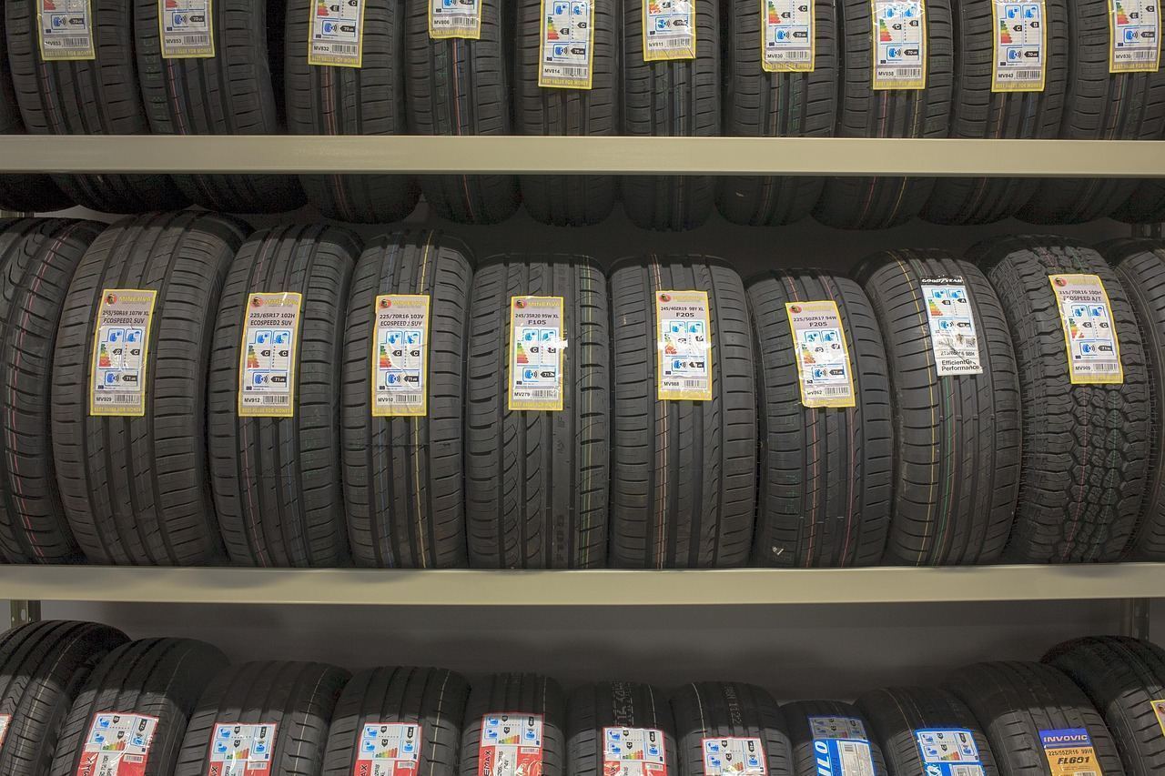 Mobile tire technician at Aventura Mall